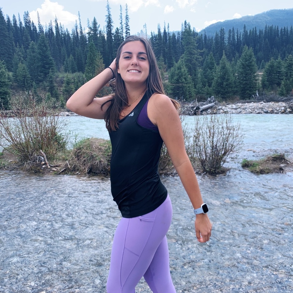 Meet your Posher, Ansley